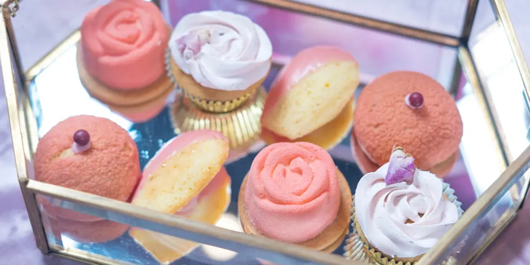 Camellia Dessert Platter (8 items)