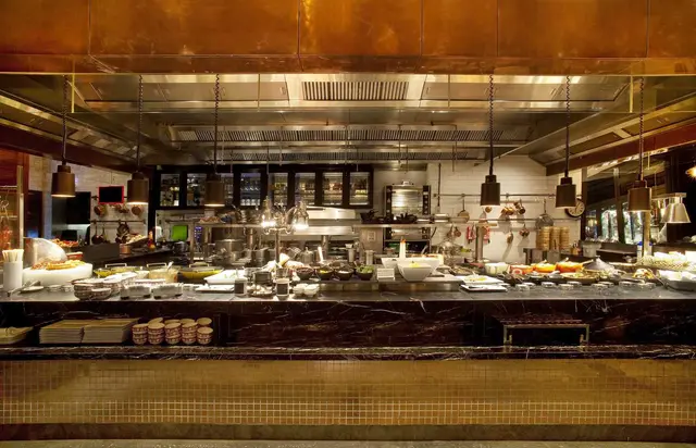 自助晚餐 配无限畅饮指定汽泡酒 | 正价8折 (星期五至日、公众假期及前夕)