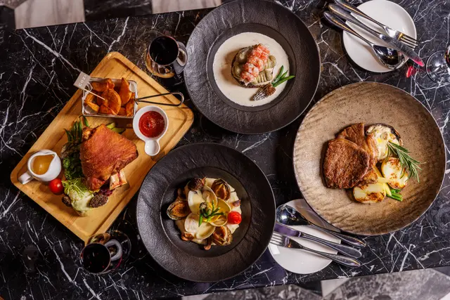 75折优惠: 主菜，厨师推介，饮品及小食餐牌 (特别餐牌除外)