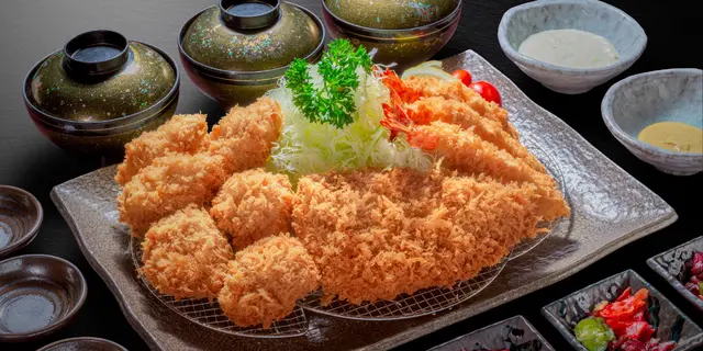 専用！！！Tonkichiさん TONKICHI TONKATSU SEAFOOD (The ONE) - Japanese Pet Friendly